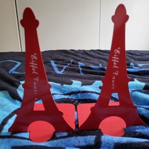 Eiffel tower book ends